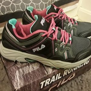 Women's Fila shoes size 8.